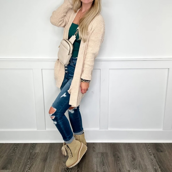 Judy Blue High Rise Medium Wash Distressed Raw Hem Button Fly Skinny Jeans 5/27 - Picture 6 of 9